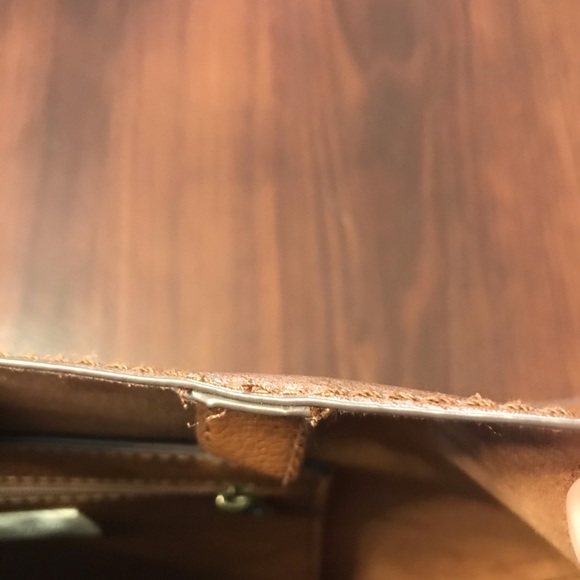 Universal Thread Bag - Picture 12 of 16